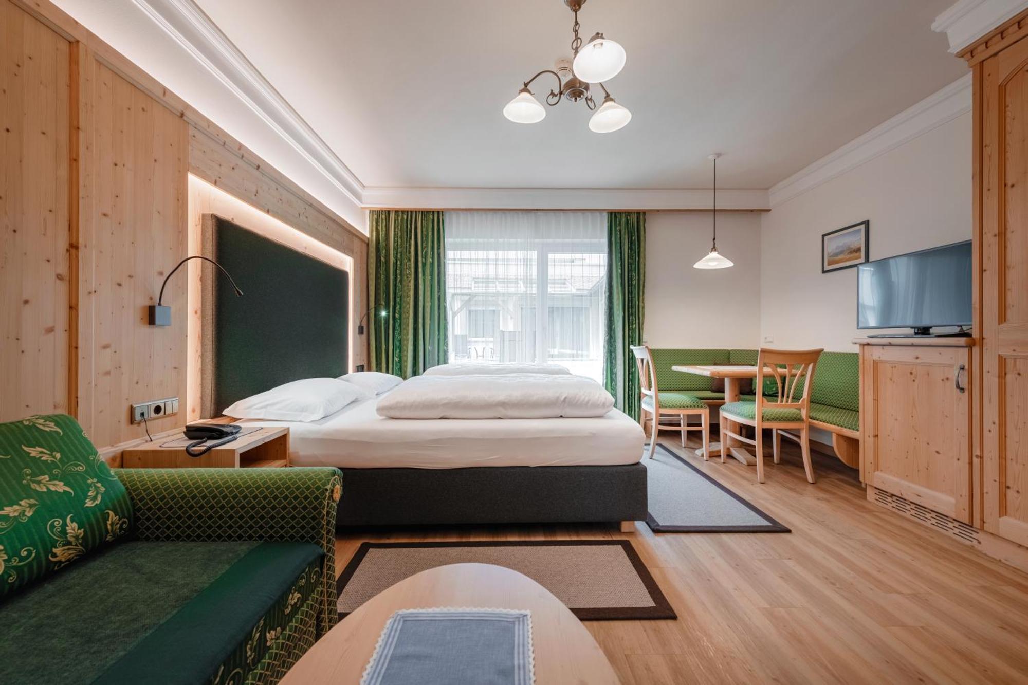 Hotel Sureghes Ортизеи Экстерьер фото